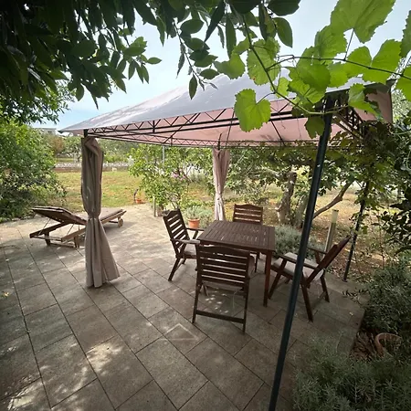 Irena Apartment Jezera